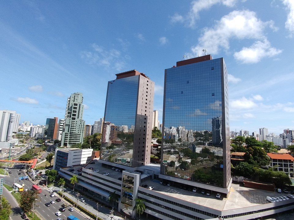 Sala Comercial - Venda - Caminho das rvores - Salvador - BA