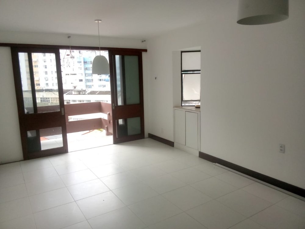 Apartamento - Venda - Barra - Salvador - BA